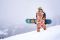 Oakley®. Collezione Snow 2021. Ståle Sandbech, tre partecipazioni olimpiche all’attivo e un argento a Sochi, nel 2014. Vincitore di innumerevoli medaglie agli X Games, è noto soprattutto per i sensazionali (ed esilaranti) video girati con la sua crew di snowboarder, la RK1. La “sua” collezione comprende capi perfetti per le performance, e non, senza sacrificare comfort, stile e tecnologia. Indossa: Dall’alto verso il basso, Line Miner™ L Stale Sandbech Signature. Series Snow Googles. Prezzo: euro 159,00. Tc Gun Shell 2L Jacket. Prezzo: euro 300,00. Evocative Rc Shell Pant. Prezzo: euro 180,00. Factory Winter Mittens 2.0. Prezzo: euro 80,00. The Pro Performance Sock. Prezzo: euro 25,00. Tc Flaps Beanie. Prezzo: euro 35,00. Factory Neck Gaiter 2.0. Prezzo: euro 30,00.