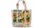 Vans. Collezione Vans Eco Positivity. Borsa Tote Eco Positivity. Tasche interne ed esterne con grafica integrale. Misure: 35,6x35,6x12,7. Capienza di 27 litri. Prezzo: euro 65,00 (scontato del 30% sull’e-commerce dell’azienda).
