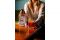 Sabatini. Villa Ugo Gin. Il nuovo Botanical Tuscan Dry Gin, prodotto interamente in Italia, è caratterizzato da 11 botaniche prevalentemente toscane (ginepro toscano, cardamomo, coriandolo, iris fiorentino, alloro, cipresso, rosmarino e finocchietto selvatico, salvia e foglie di olivo). Bottiglia da 1 litro. Prezzo: euro 32,00.
