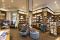 Telerie Spadari Milano. Un’immagine dell’interno del negozio recentemente ristrutturato. Un recupero conservativo curato dall'architetto milanese Natalia Bianchi.