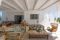 Tenuta del Lauro. Valle d’Itria, Locorotondo. Puglia. Ancora la zona living. Tutti i tessuti e gli oggetti di moderno design che arredano la Tenuta sono Missoni Home.