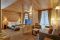 Alagna Experience Resort. La struttura dispone di 49 luxury suite da due a nove posti letto tutte con angolo cottura, arredate e dotate di elettrodomestici.