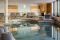Hotel Hermitage Restaurant & Spa. L’area benessere comprende: una piscina interna riscaldata, idromassaggi e giochi d’acqua pura proveniente dalle sorgenti di Cervinia, uno spazio fitness Technogym, doccia emozionale, sauna, bagno turco e zona relax dove rigenerarsi con tisane a base di erbe officinali di montagna. A tutto ciò si aggiunge la SPA esclusiva “The Art of Beauty by La Prairie” con 5 cabine dedicate a trattamenti specifici viso-corpo praticati da personale specializzato.