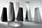 Bartoli Design. I contenitori “Cirque” progettati da Bartoli Design per Laurameroni hanno una forma che richiama quella dei totem. Laccati opaco spazzolato o completamente impiallacciati in legno, sono disponibili in 3 diverse dimensioni e con la stessa finitura interna ed esterna. Il contenitore più basso è dotato di un cassetto, quello medio di anta battente e 3 ripiani interni fissi e quello alto di anta battente e 4 ripiani interni fissi.