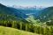 Hotel Quelle Nature Spa Resort. Una panoramica della Valle di Casies (Gsiesertal) in Val Pusteria che si estende per cento chilometri circa tra l’Alto Adige e il Tirolo Orientale. La Valle di Casies è un comune e una valle attraversati dal Rio Casies. La zona è da vivere in tutte le stagioni per escursioni, gite in mountain bike e sport invernali.