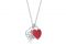 Tiffany. Ispirata all’iconico portachiavi presentato per la prima volta nel 1969, la collezione “Return to Tiffany” presenta due ciondoli incisi su una semplice catena a maglie in argento con finitura in smalto rosso. Collezione Primavera/Estate 2019.