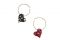 Vivienne Westwood. Fanno parte della collezione “Sliced Heart” gli orecchini in oro o argento costituiti da uno strato di pietra rossa e uno di pietra nera sovrapposti. Collezione Primavera/Estate 2019.