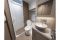 Bénéteau. Modello Monte Carlo 52. La sala da bagno della Camera VIP.