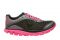 MBT®. La scarpa da running Racer, per Lei. La collezione invernale 2019/2020 ha linee nuove, è senza impunture e la maglia superiore è traspirante. In vendita a euro 139,00.