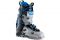Scarpa®. Maestrale XT. Leve: 3. Forward Lean: 16°±2°. Suola: Vibram® /Scarpa® C8.AYMAN PRO SOLE. Peso: 1490 g (tg. 27). Taglie: 24,5 – 32. Attacchi: Alpine Touring – TLT. Scarpetta: SCARPA® Cross Fit Pro Flex Ride. Taglie: 24,5 – 32. Prezzo al pubblico consigliato euro 699,00.