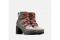 Sorel. Modello Blake™ Lace, stivaletto donna con tacco deciso e lacci rossi. La tomaia è una combinazione di pelle primo fiore e feltro impermeabile. Fodera in maialino. Prezzo euro 239,99.