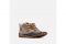 Sorel. Modello Out N About ™ Plus Conquest Boot in pelle scamosciata e feltro impermeabile. Da utilizzarsi come scarpa casual, in caso di pioggia leggera o in caso di neve. Prezzo euro 129,99.