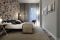 Zanotta Letto “Milano”, design De Pas, D’Urbino, Lomazzi, 1983. Struttura in acciaio con doghe in faggio curvato. Piedini in acciaio nichel satinato colore naturale o nero che permettono di ottenere diverse altezze del letto. Rivestimento sfilabile, in tessuto o pelle o non sfilabile in cuoio. La versione in cuoio ha le cuciture in filo bianco. A richiesta è disponibile anche la misura per il materasso da 210 cm di lunghezza.