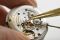 Eberhard & Co. Modello 1887 Remontage Manuel, un orologio a carica manuale animato dal nuovo calibro EB140.
