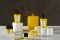 Acqua di Parma. Linea Barbiere. Tre shampoo: Delicato, Rinfoltente e Illuminante. Proposti nel formato da 200 ml. Delicato è lo shampoo studiato per l’uso quotidiano con una formula delicata che rimuove le impurità rispettando l’equilibrio di cute e capelli. Il prodotto è ideale per tutti i tipi di capelli e di cute. (Euro 36,00). Rinfoltente rende i capelli più forti e più vigorosi è una formula che lavora sulla struttura del capello rendendolo più corposo e vitale. (Euro 36,00). Shampoo Illuminante per capelli grigi e bianchi con pigmenti blu e viola, che neutralizzano l’effetto giallo, per rendere il colore brillante e definito. (Euro 36,00). Per rimodellare i capelli: la crema disciplinante tenuta leggera, ideale per capelli luoghi e corti, ha una formula studiata per condizionare i capelli senza seccarli e appesantirli eliminando l’elettricità statica. (Euro 32,00) 
Argilla Modellante Tenuta Media lascia i capelli morbidi e naturali senza seccarli (Euro 32,00). Crema Fissante Tenuta Forte ideale per uno styling definito e sostenuto. (Euro 32,00). Acqua di Colonia (da Euro 145,00). Candela Cubo Gialla, fragranza Colonia (Euro 98,00).