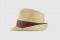 Gucci. Cappello in paglia rifinito con un nastro verde e rosso che richiama l'emblematico stile della Maison.