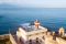 Faro di Brucoli. Costruito nel 1911 il faro, con annessa casa del guardiano, è stato recentemente oggetto di un’accurata operazione di restauro conservativo con un cambio di destinazione d’uso che lo ha trasformato in un accogliente resort a cinque stelle. Progetto: Giuseppe Di Vita di Itinera Studio Associato per la società Azzura Capital - Realizzazione: EmmaLavori Coop.