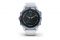 Garmin. Fenix 6 Pro Solar. Sportwatch multisport e multisatellitare con tecnologia Power GlassTM, funzione di ricarica solare attraverso una sottile lente fotovoltaica trasparente che sfrutta la luce solare per estendere la durata della batteria del device. Ha precaricati profili di diverse discipline sportive outdoor, tra cui l’escursionismo e relative funzioni dedicate. Tra queste, cartografia TopoActive Europe precaricata. Inoltre, opzioni fitness e gestisce smart notification, musica e Garmin PayTM per acquisti contactless dall’orologio. Prezzo consigliato: a partire da euro 799,99.