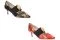Chichi Meroni per L’Arabesque. Due nuance di colore per le kitten heel pumps in tessuto jacquard con motivo di aironi, fascia gros-grain elastico nero e accessorio a forma di foglia.