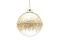 Kasanova. Boule in vetro bianca con glitter oro e perline argentate con cordoncino coordinato per appenderla all’albero. Diametro: 10 cm. Prezzo: Euro 4,72.