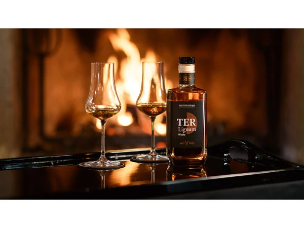 Birra Forst e Roner Distillerie Whisky TER Lignum Natale 2023