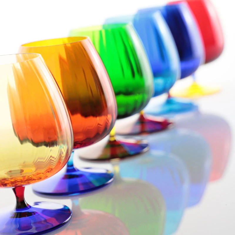 Weissestal. Collezione Joy: calici e bicchieri in vetro colorati.